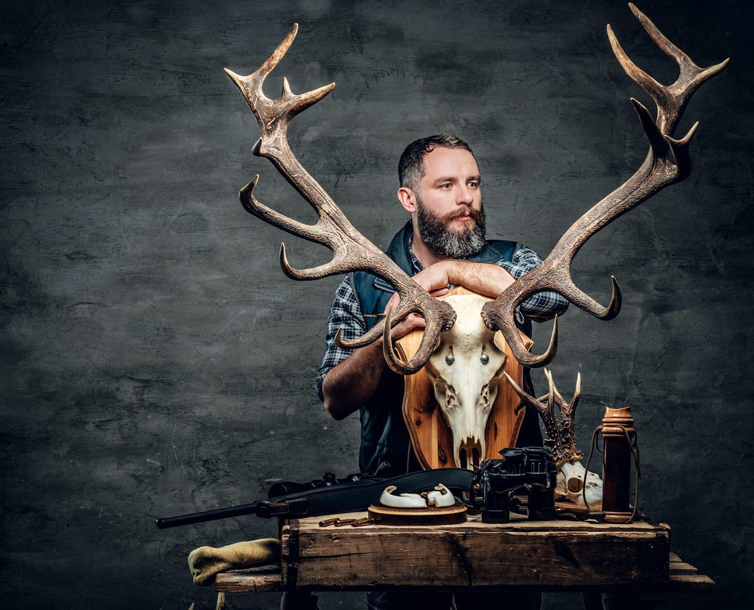 Top 5 Must-Have Gears for Every Deer Hunter